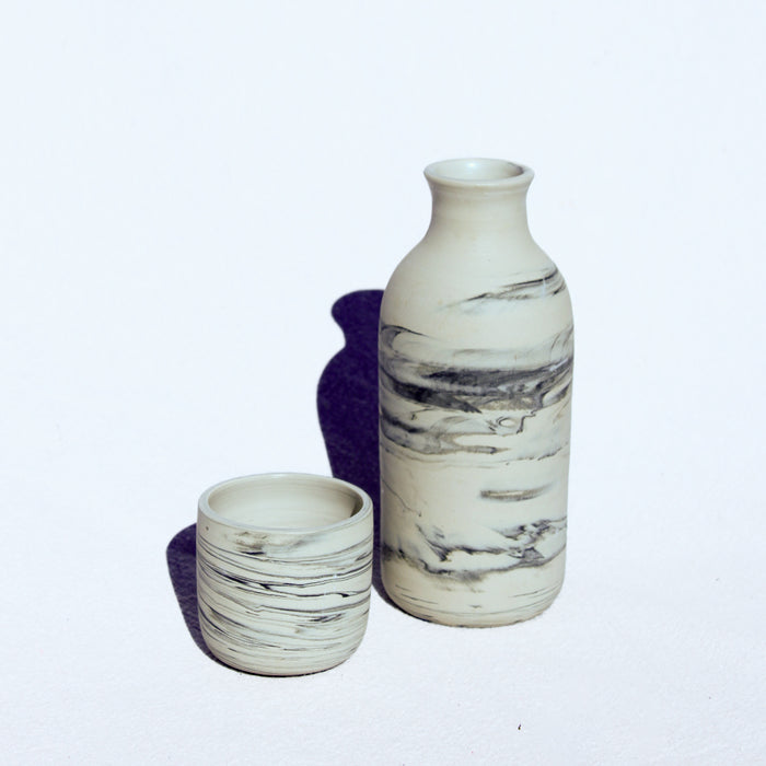 Ripple Bedside Carafe with Cup in Black& White